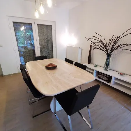 Le Divan Rouge Apartement, Next Atomium & Expo * Brussels